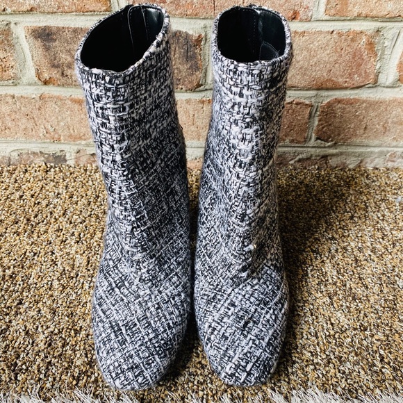 Jessica Simpson booties - Picture 3 of 4